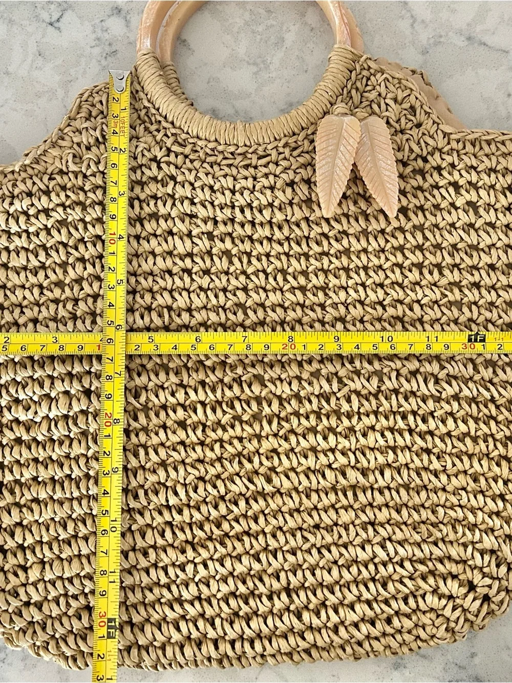 Tommy Bahama Tan Raffia Straw Hobo Carved Handles Leaves Charms Tote Bag EUC